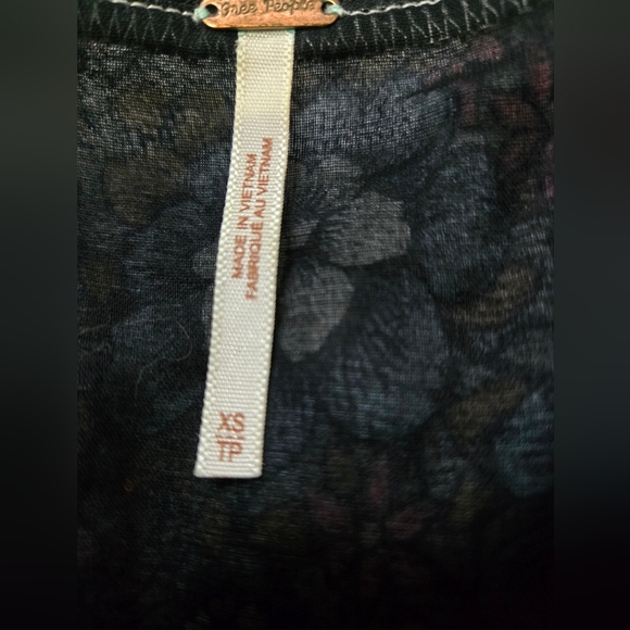 FREE PEOPLE bohemian Patchwork Lightweight Top. Size relaxed XS - Picture 8 of 11